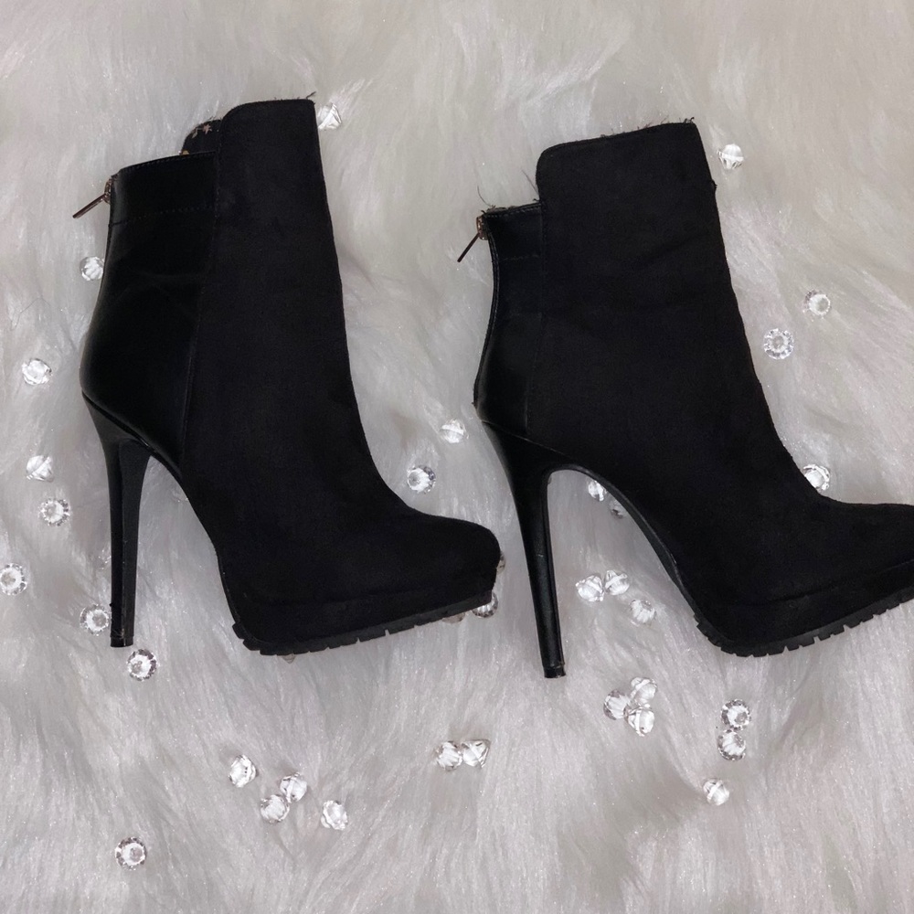 Rue21 Black Ankle Boots